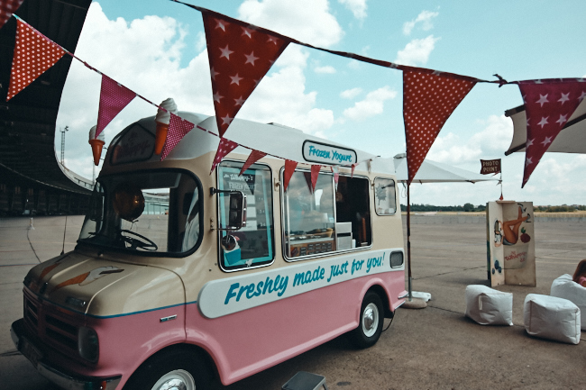 Mr Whippy Frozen Yoghurt truck Berlin Tempelhof